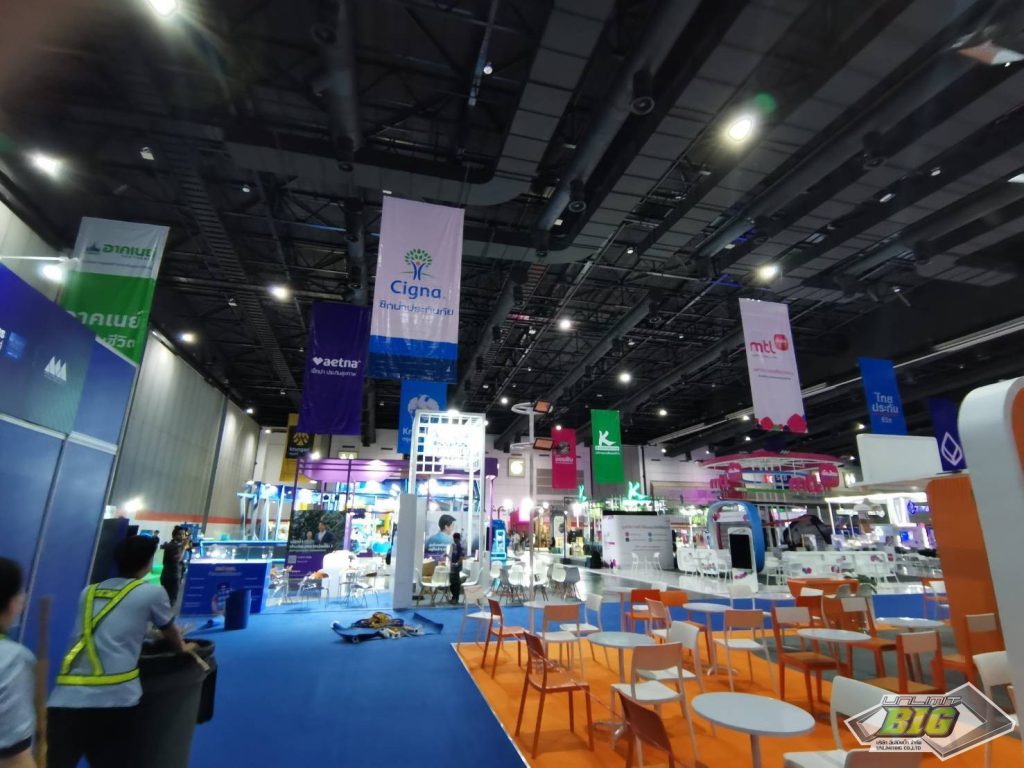 พิมพ์ไวนิล ติดตั้งงานป้าย-Money-Expo หาดใหญ่